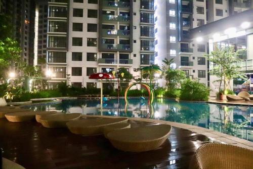 ホーチミン Can ho EMERALD 1PN canh Sieu Thi Aeon Tan Phu 2つ星 シングルルーム ロビー