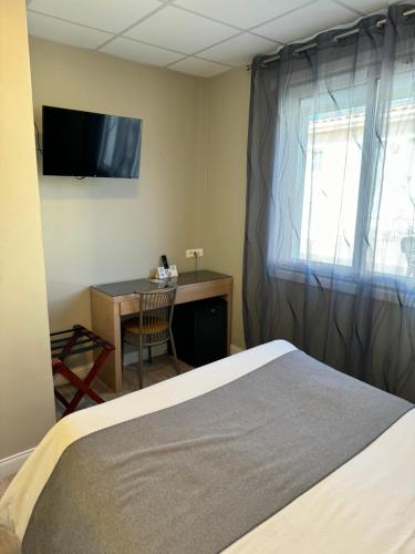 Logis Hotel le Mirador - image 12