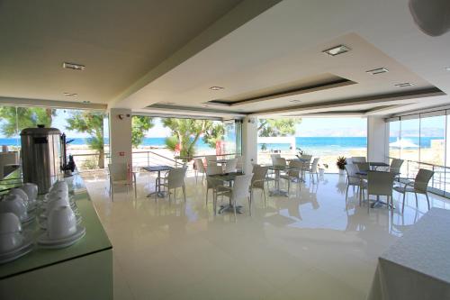 Restaurant, Nautilus Bay Hotel in Kissamos