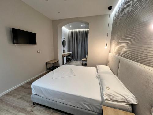 Enzo Rooms -Central Blloku, Tirana (fotografie 8)