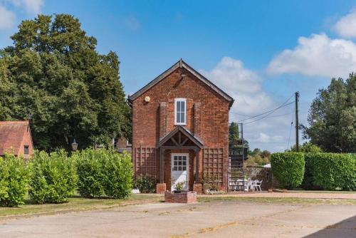 The Bothy - Charming home on a working farm