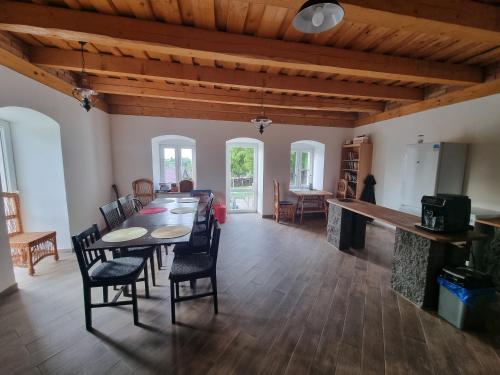 Kitchen, Cenovicky dvur in Tuchlovice