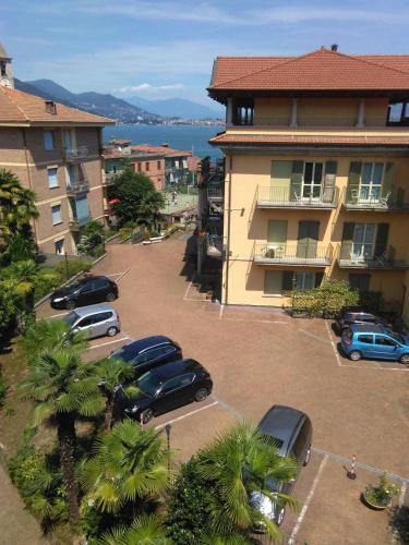 Hotel Azalea - image 2