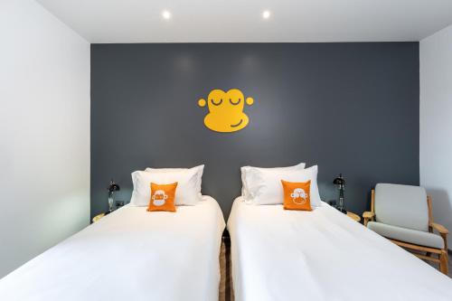 Deluxe Twin Bed with Outside Bathtub, Free 24hrs. Co-working space room in Blu Monkey Hub and Hotel Krabi Town