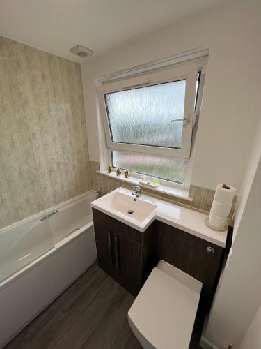 The Wee Hoose Rhu The Wee Hoose Rhu