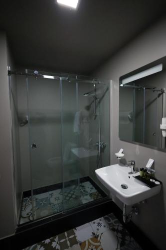 Garden Palace Room Type - Standard Twin Room with Garden View