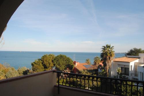 Helios Hotel - main image