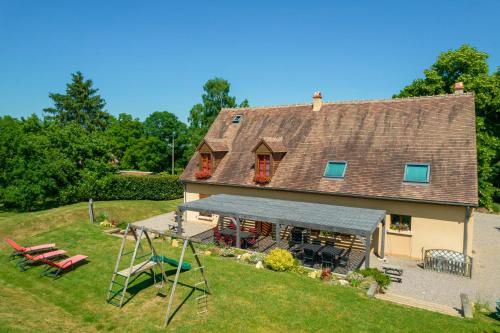 Balkons/terase, Situé en plein coeur de la campagne (Situe en plein coeur de la campagne) in Sarzay