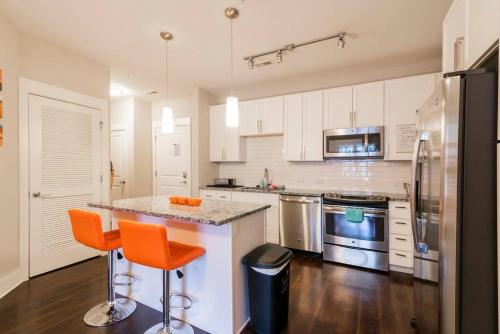 Luxury Dilworth 1BR ◉ Near Food, Shops & Greenway in Charlotte, USA