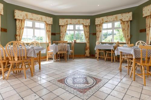 Michaeleen's Manor B&B - image 11