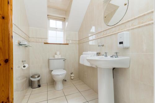 Michaeleen's Manor B&B - image 10
