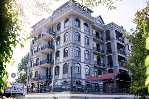 ทัศนียภาพภายนอกโรงแรม, Apart-Hotel CARDINAL in ตรูสกาเวตส์