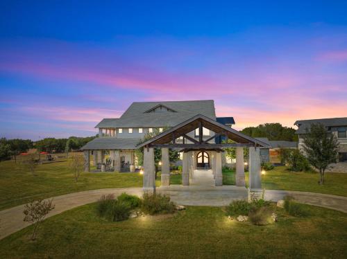 Luxurious Hill Country Retreat with Pool and Firepit! in Dripping Springs, USA