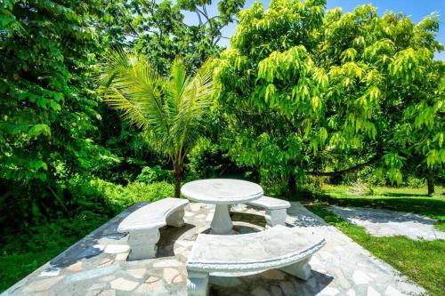 Surrounding environment, Cozy Locale Pearl in Drapers