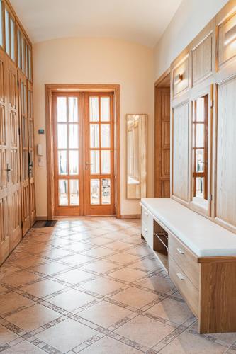 Executive 2-Bdrm central suite in usti nad Labem