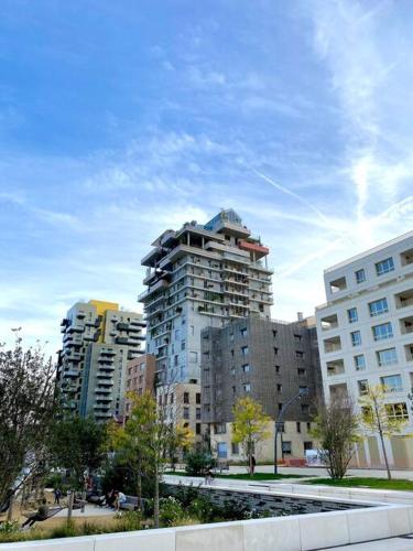 Neuf, vue panoramique, calme, spacieux, propre - Location saisonnière - Asnières-sur-Seine