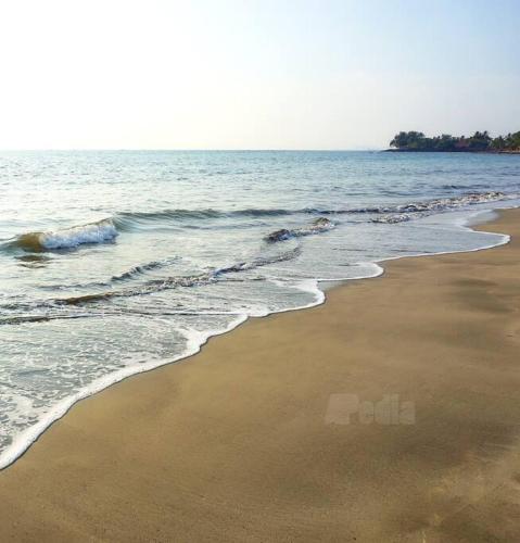 Villa Apedia Anyer, 3 Kamar, Pantai Pasir Putih