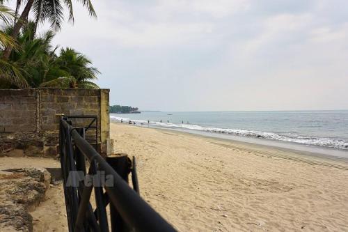 Villa Apedia Anyer, 3 Kamar, Pantai Pasir Putih