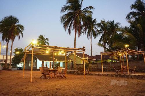 Villa Apedia Anyer, 3 Kamar, Pantai Pasir Putih