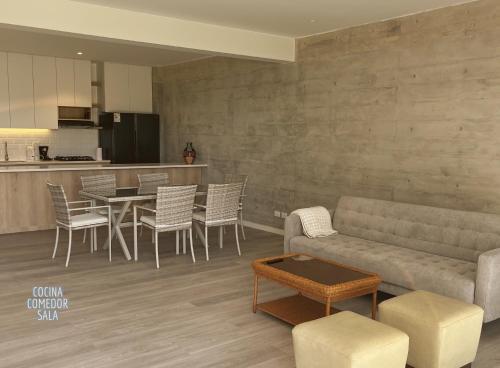 2BR Apartamento Moxie Paracas con Terraza y AC en 1r Piso