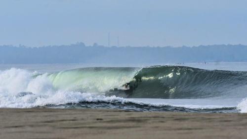 Krui Surfing