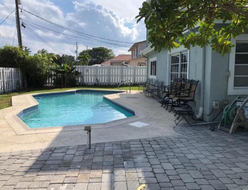 2 Fabulous Villas 4 Minutes From the Beach in Pompano Beach, USA