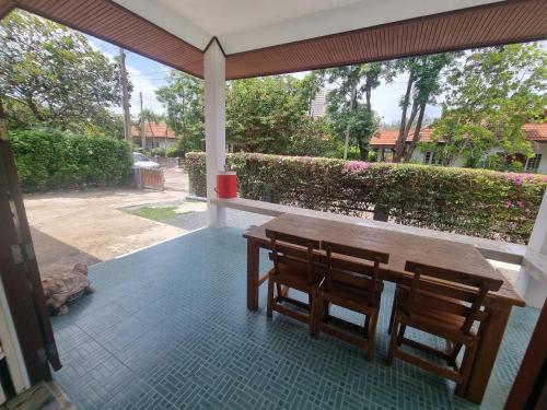 Mae Rampung Beach House Pool Villa