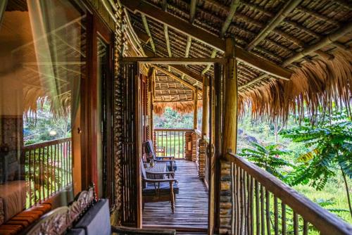Pu Luong Jungle Lodge - 발코니/테라스