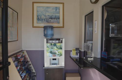 Lobby, Galaxy Inn in Culver City