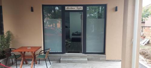 設施, Apartman Bajka in 魯馬