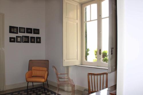 One-Bedroom Apartment image 9