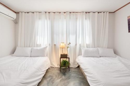 Hapjeong station exit7 Each room, living room, air conditioning modern house, Seoul (photo 4)