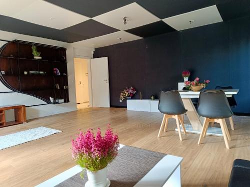 PIANO apartment near CRACOW, modern, 3 rooms, free parking, terrace, garden, wifi