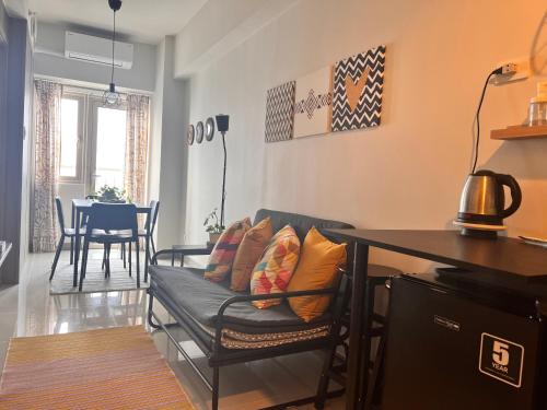 CozyCoastStay by APPLETRAVELBEYONDPH, Manila