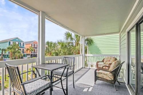 2nd Row Beach Condo, steps to the beach, with Pool