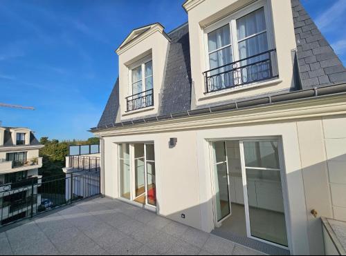 The LUXURY in PARIS Terrace Apartment - Location saisonnière - Clamart