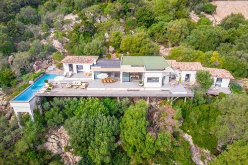 Ivona Vacances - Villa de luxe avec piscine chauffée à Santa-Giulia
