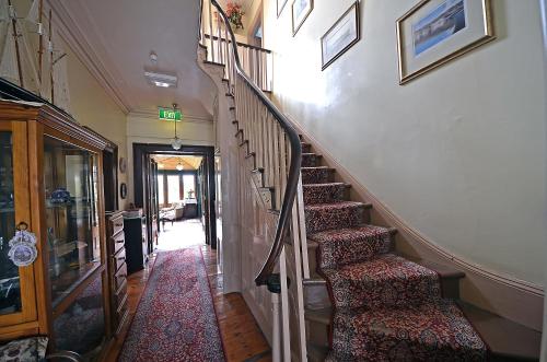 Victoria House