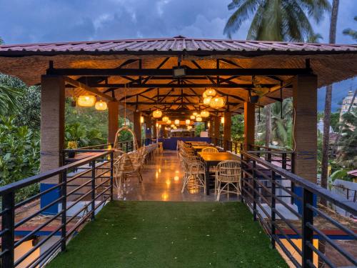 共用Lounge/電視區, Madpackers Goa Anjuna - Bunks, Rooms, Community in 安朱納