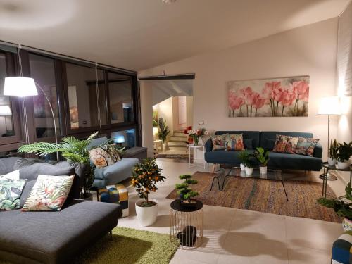  Luxury Relaxing House near Catania, Taormina, the Sea and Mount Etna in Giarre