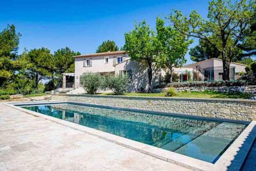 Villa des Fontaines luxury family home with pool