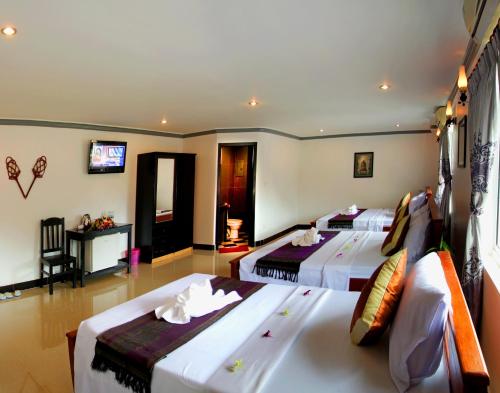 Parent Heritage Angkor Villa Room Type - Deluxe Family Room