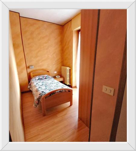 1 twin bed