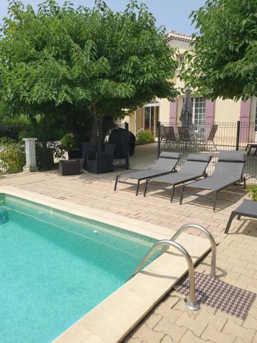 Peldbaseins, Villa Gesinacris avec piscine in Camaret-Sur-Aigues