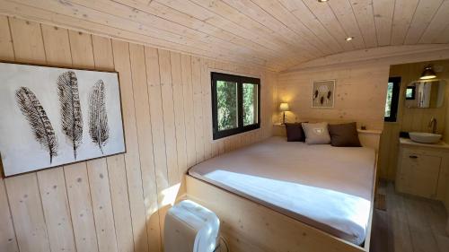 Superbe Roulotte de charme in Bagnols-en-Foret