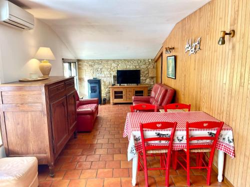 Gite de charme en pierres apparentes : Les Granges gîte à louer Madurand