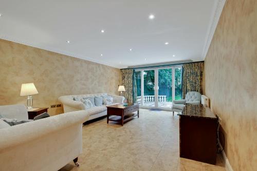 Noel Oasis : London Retreat gîte à louer Ramada Encore London West