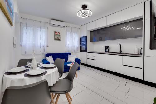 Rade Luxury Apartment 2