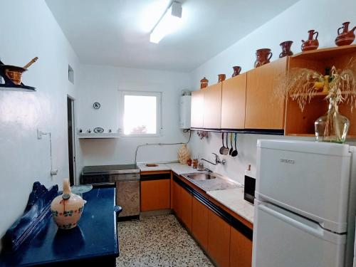 Konyha, El almendro de Maruja in Torviscon