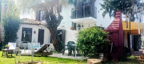 Chalet Caserón de Tejas, Amplia y confortable casa para hasta 11 huéspedes (Chalet Caseron de Tejas, Amplia y confortable casa para hasta 11 huespedes) near 아스토르 피아졸라 국제공항